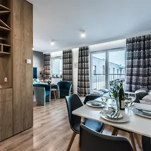 https://apartament-targi.poznan-hotels.com