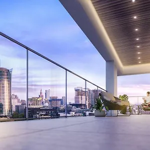 https://warsaw-de-luxe.warsawhotelspoland.com